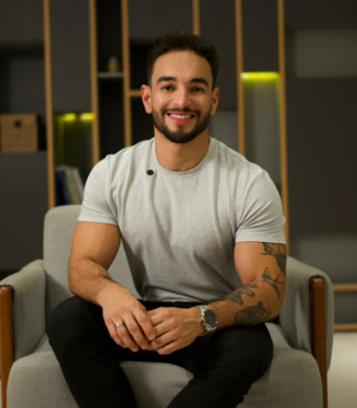 Dr. Daniel Nunes 