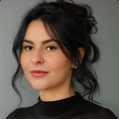 Dra. Thais Oliveira