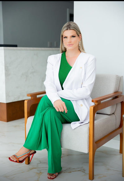 Dra. Karine Lima